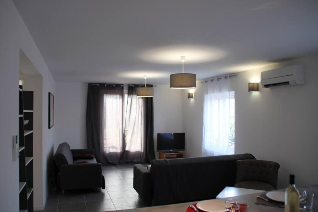 Holiday home Dans Maison 2 Km De La